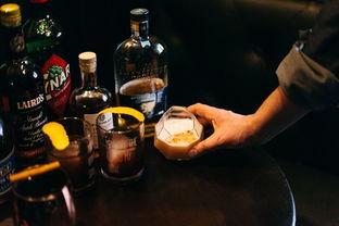 当值圣诞夜,温馨守护，共度佳节